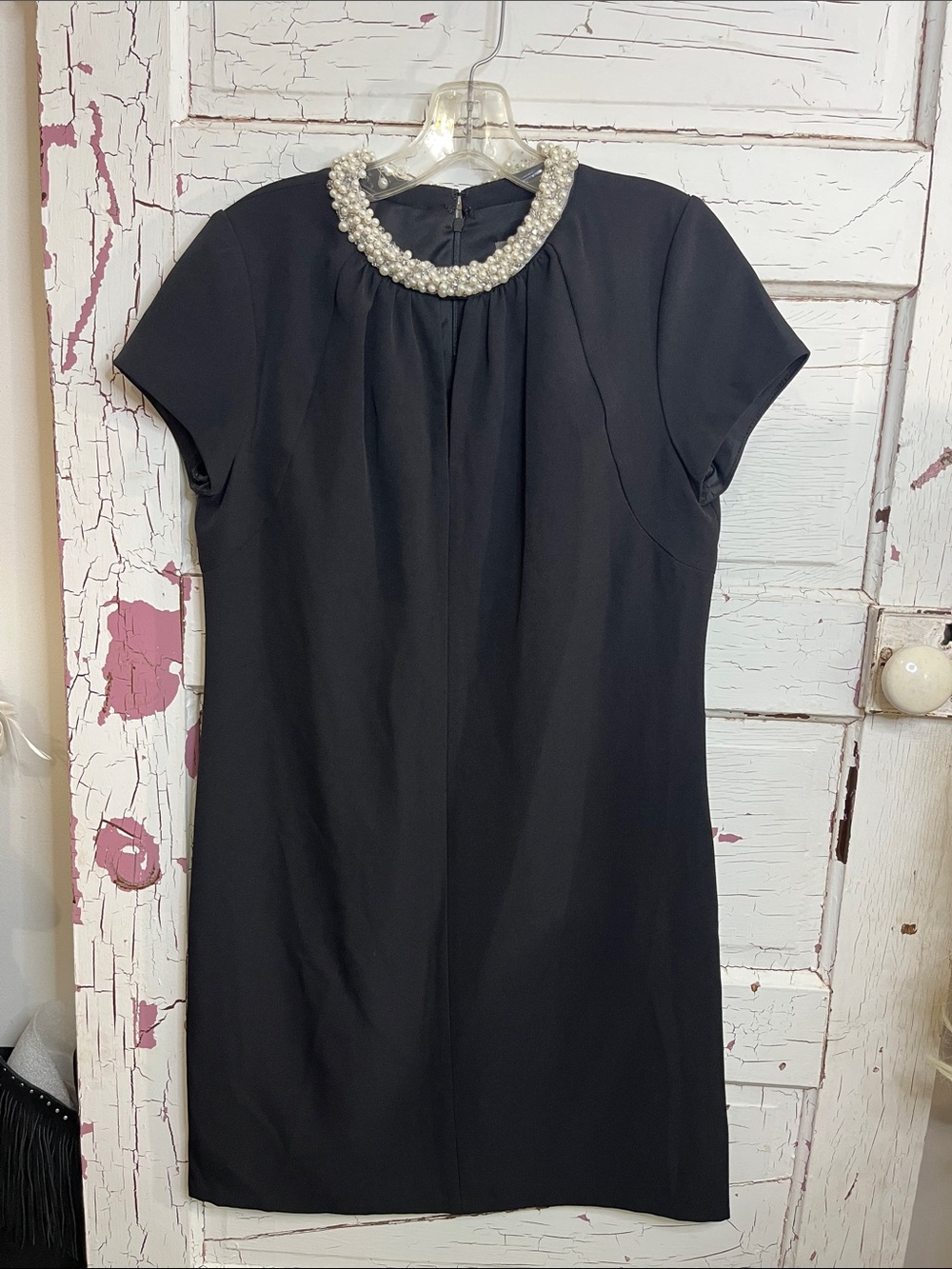 DONNA RICCO NEW York Black Sheath Dress w/Beaded Pearl Neckline Key hole Sz 8